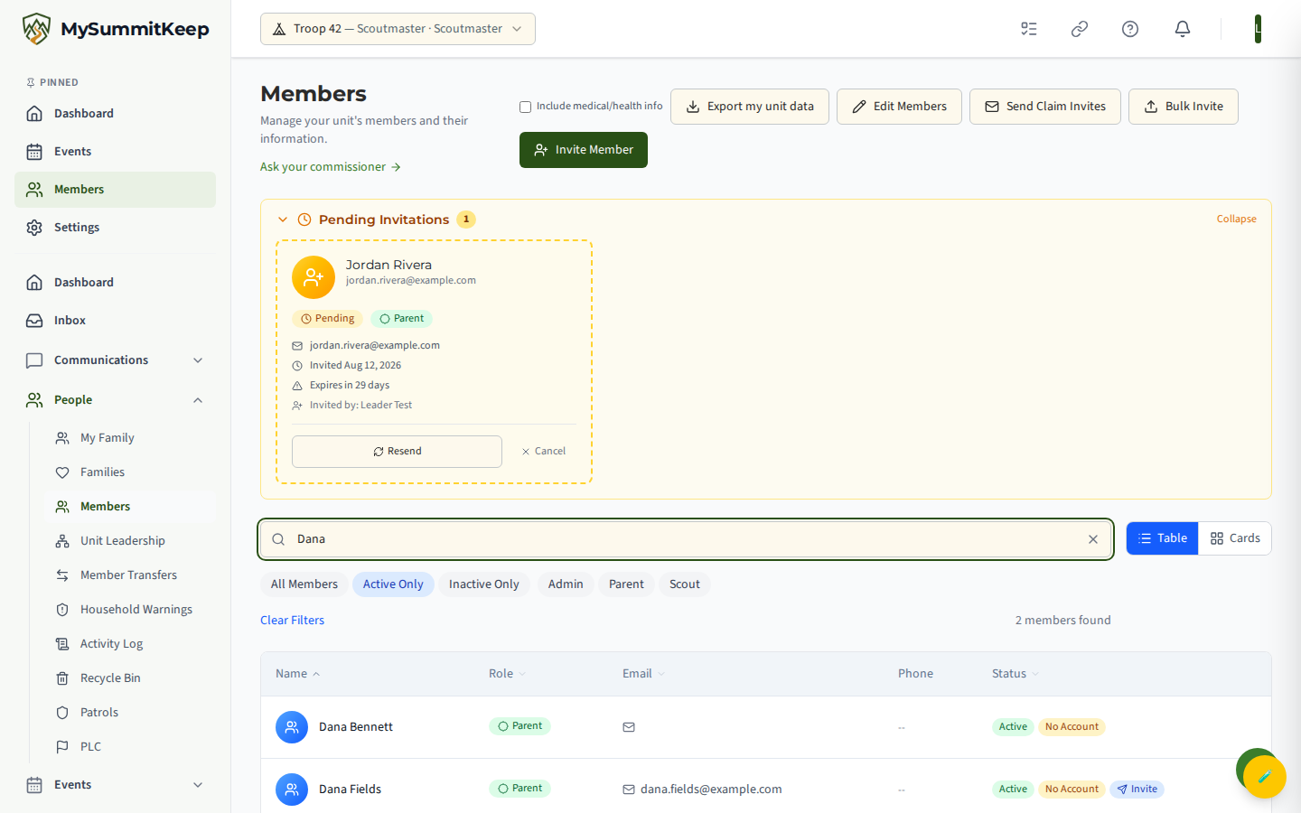Members table showing a No Account member row with the inline Invite button to send a signup invitation